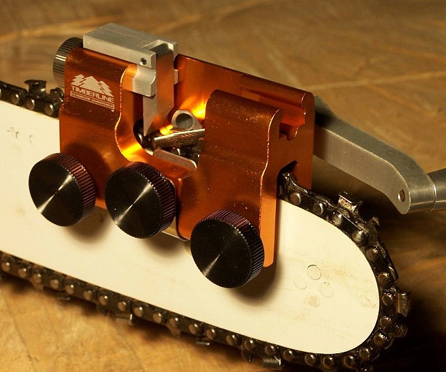 Timberline Chainsaw Sharpener with 3/16" Carbide Cutter (for .325" pitch chains)